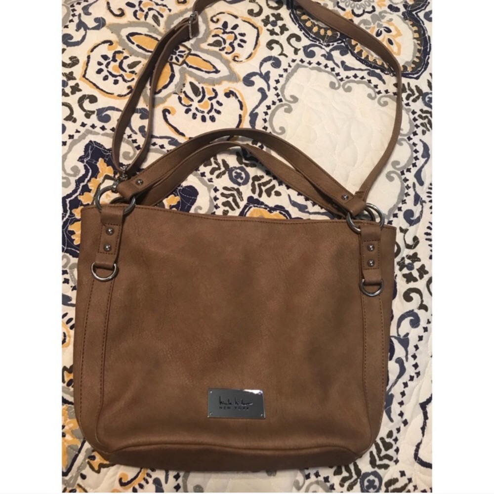 Tan Shoulder Bag/Crossbody •Nicole Miller New York